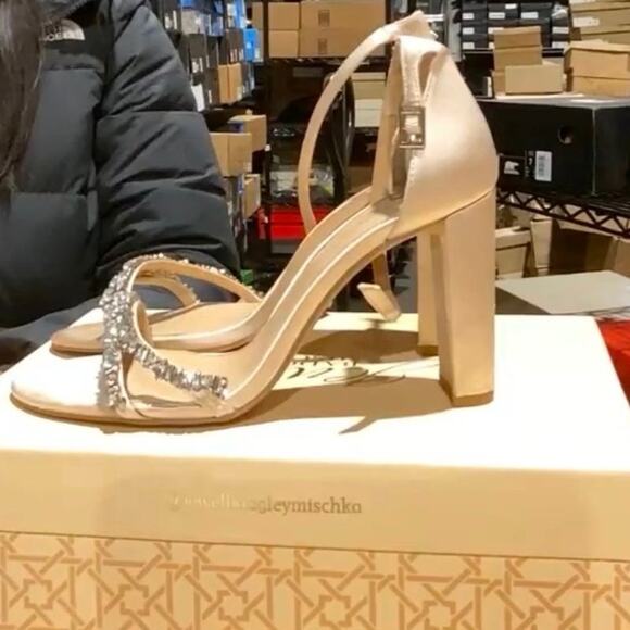 Jewel Badgley Mischka Alia Jewel Embellished Sandals Size 9 MSRP $129 - Picture 4 of 14